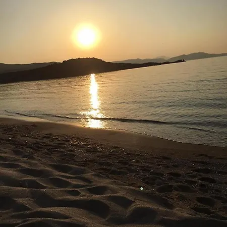 شقة Meltemi And فينيكونتا