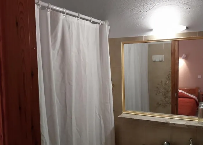 Meltemi And * Finikounta