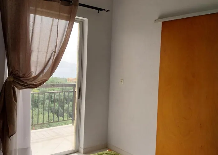 Meltemi And Finikounta